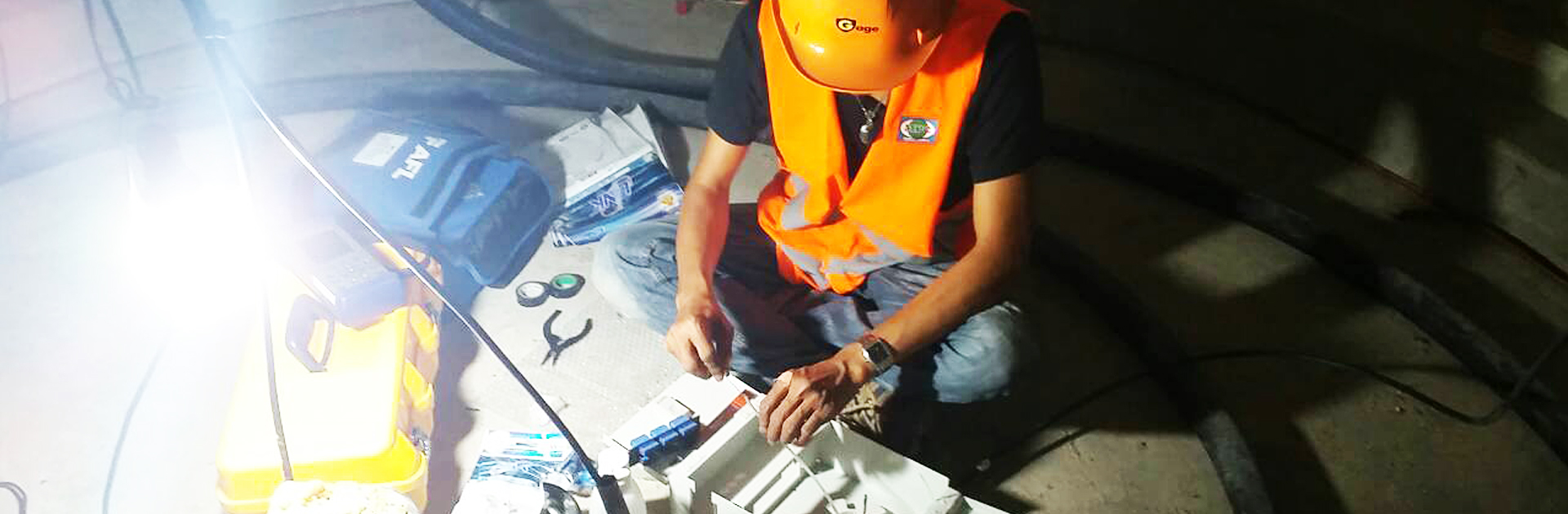 COMPUTER SERVER CCTV LAN NETWORK WIRING FIBER OPTIC